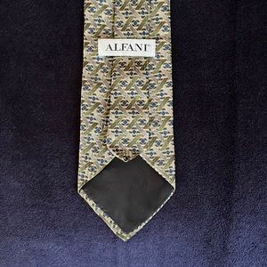 Alfani Tie